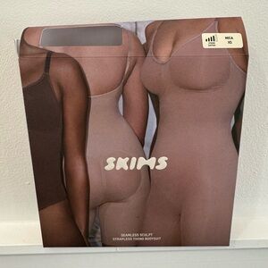 Skims never worn shapewear